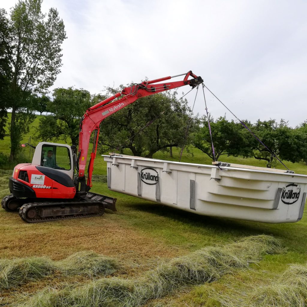 Tiefbau in Bad Köstritz: Sebastian Ewert bietet umfassende Leistungen von der Vermessung über Erdarbeiten bis zur fachgerechten Verlegung von Versorgungsleitungen – zuverlässig und effizient.